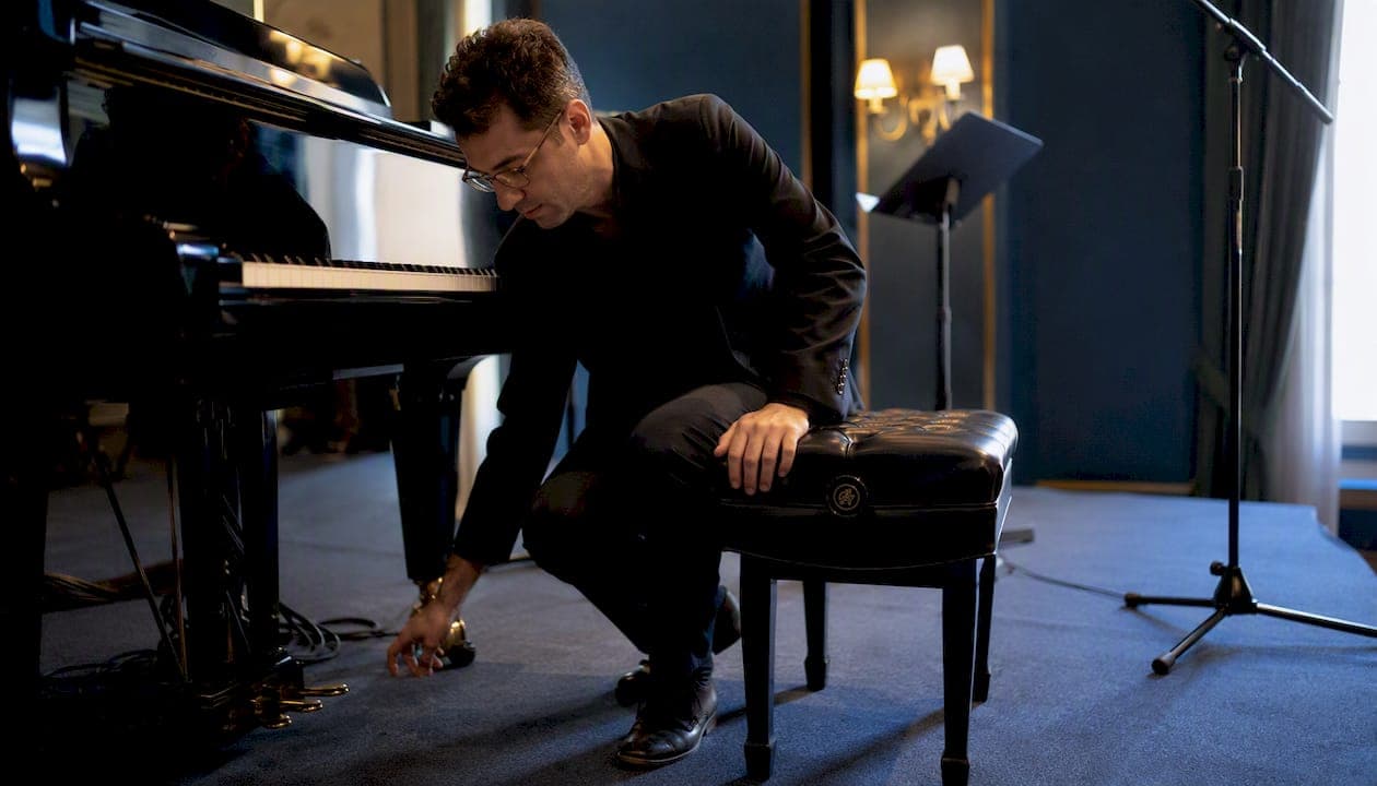 Resident Musician Venue: A Practical Guide for Event Planners