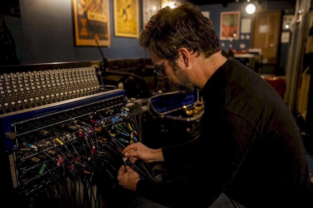 How Venues Manage Live Performance Logistics From Advance to Load-Out