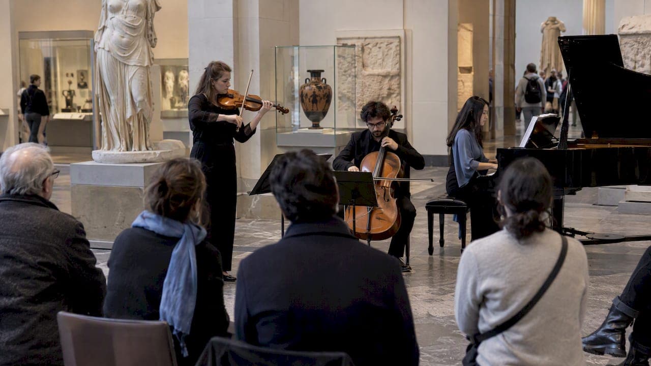 Attend Museum Event Music: Schedules, Etiquette, Musician Tips